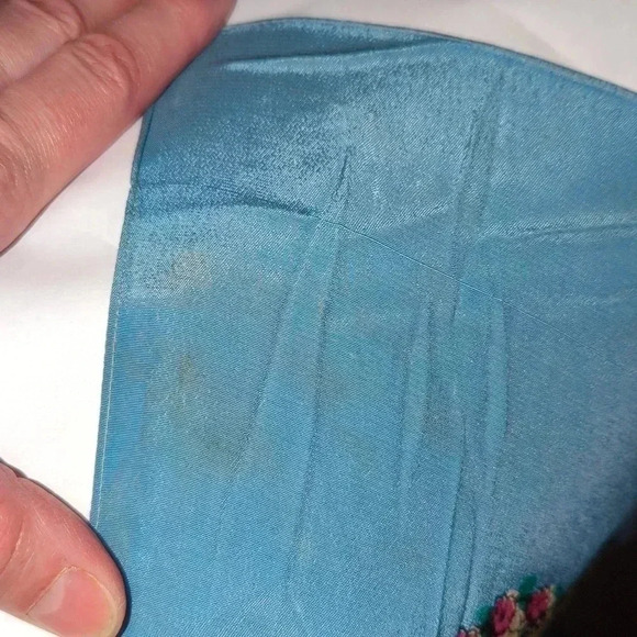 Vintage Scarf - Picture 5 of 6